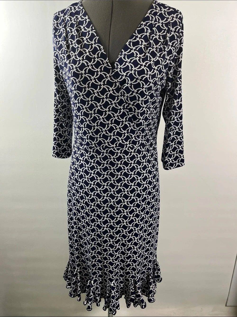 Scarlett Women Dress Navy & White Geometric V-Neck Midi Size 10. - Picture 1 of 9